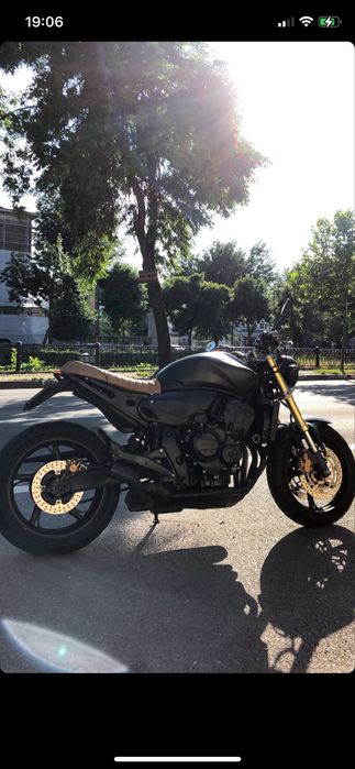 Honda Hornet Pc41 - injectie - cafe racer