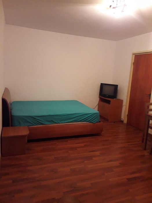 Garsoniera de inchiriat zona Mega Mall