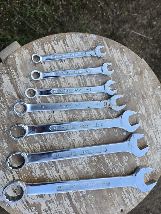 Набор ключей,  Напильники. Ключи. Газовый ключ. Гвоздодёры. Ножницы