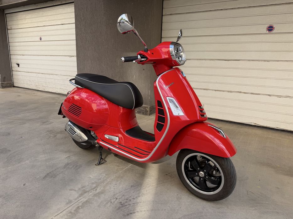 Vespa GTS Super 300