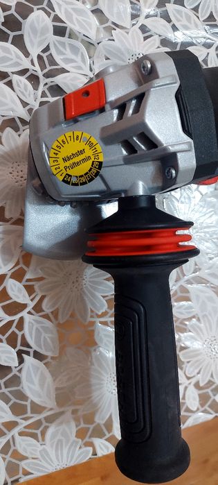 Ъглошлаив Бош 125м