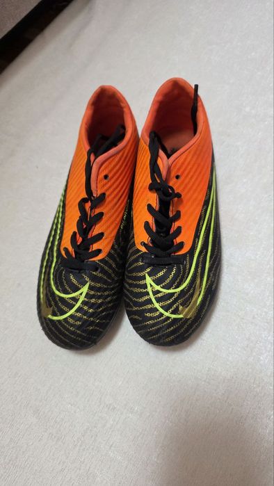 Для мальчиков бутсы размер 33. 34