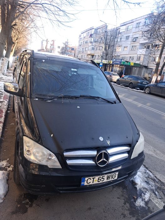 Vand Mercedes vito Viano Euro 5   7+1 locuri
