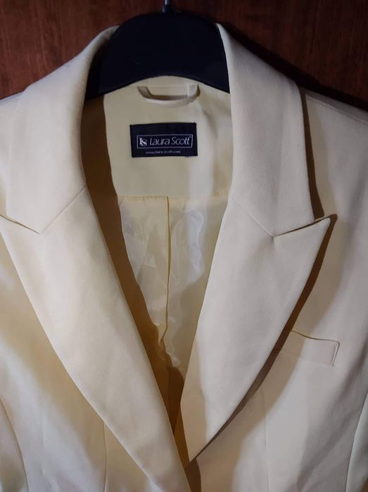 Дамско сако Laura Skott