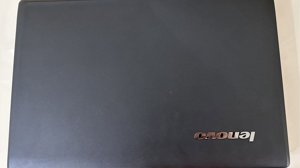Продается ноутбук Lenovo