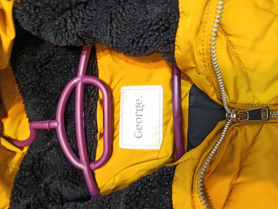 Продавамм дрехии