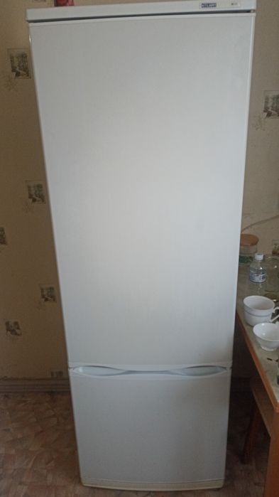 Продам холодильник