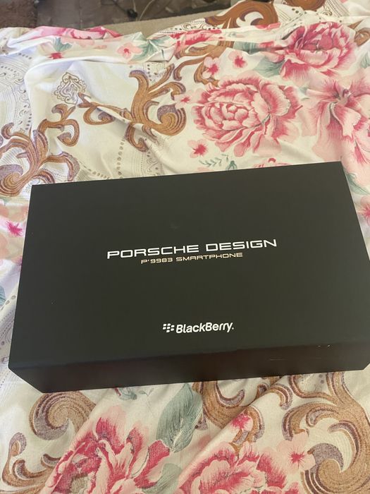 Telefon Blackberry Porsche Design 9983’ NOU