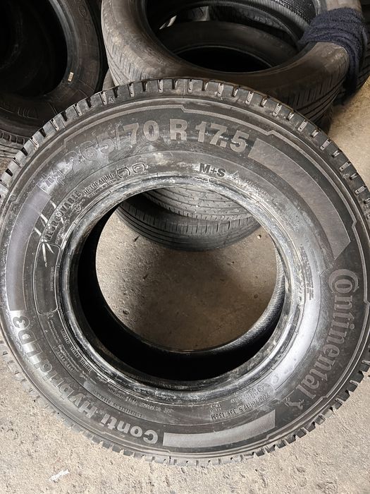 2 anvelope camion 265/70/17.5 , Continental , 15 mm !
