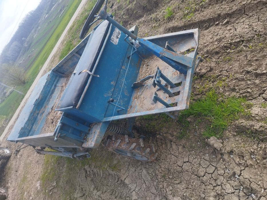 Cositoare BCS cu remorca