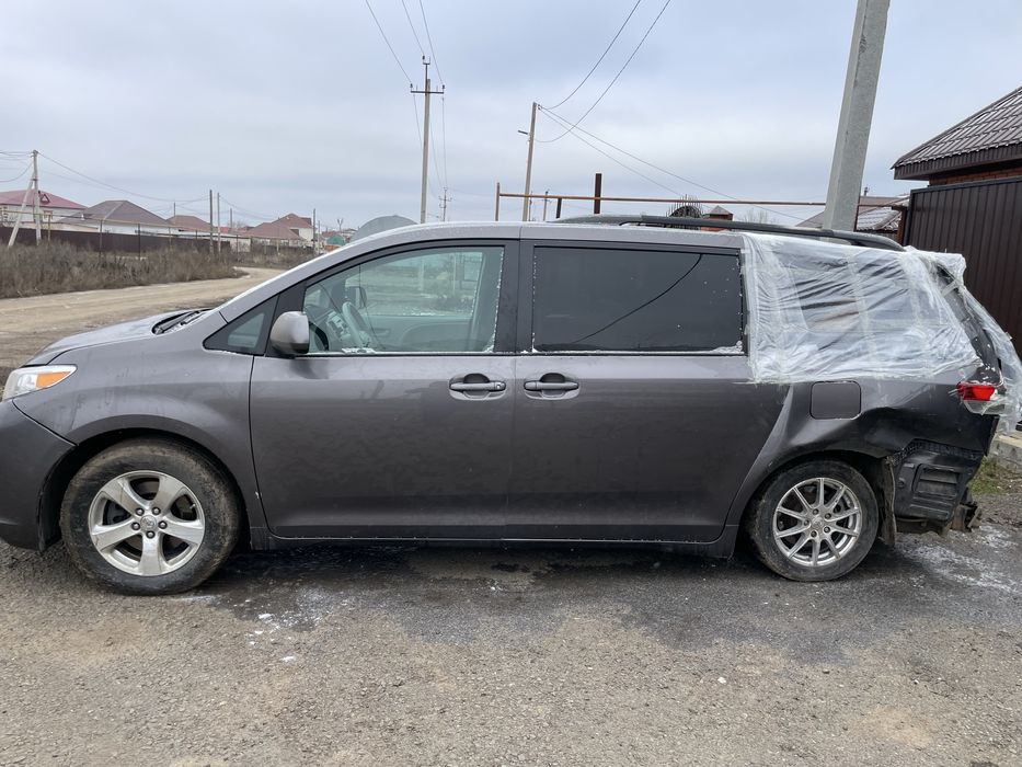 Тайота. Сиенна