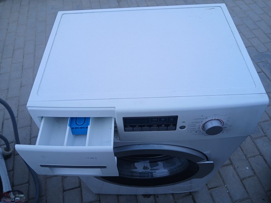 Продам стиралку Бош  6кг
