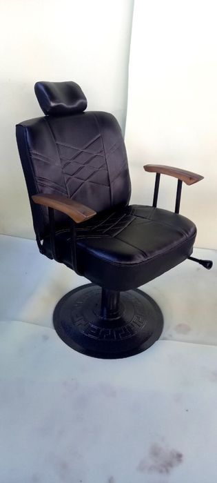 Кресло парихмахерское Sartarosh kreslo sartarosh mebellari ot 550