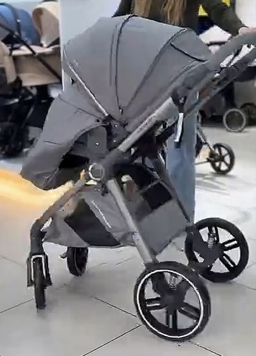 Продам детскую коляску Ining Baby 2 в 1