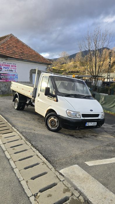 Ford Transit basculabil pe 3 parti