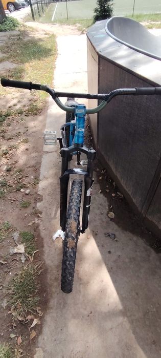 Bicicleta dirt jumper, Author exe 24