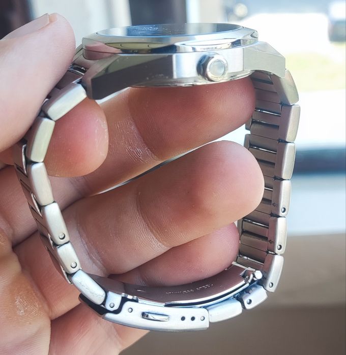 Продавам часовник Citizen eco drive