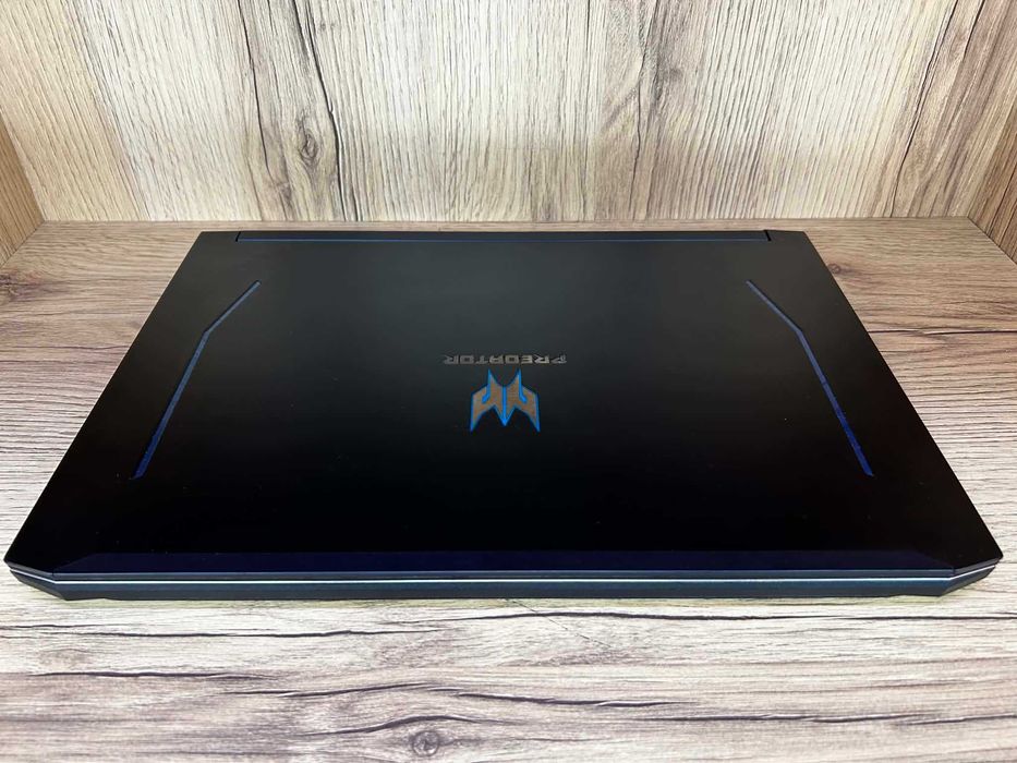 Лаптоп Acer Predator PH317-53-758NA Helios 300  / Като нов