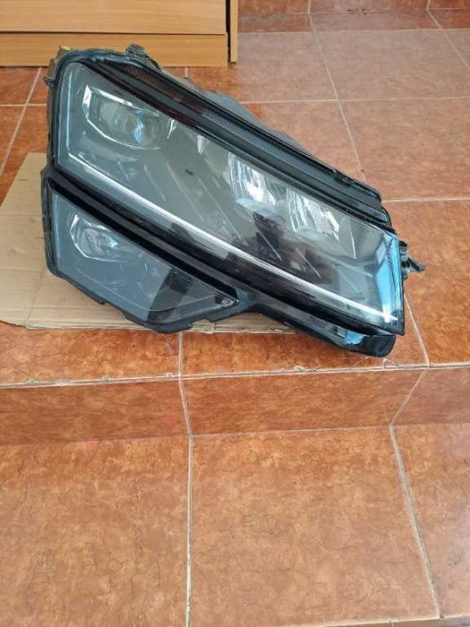 Far dreapta Skoda Karoq full led original Europa cod 57B941016B