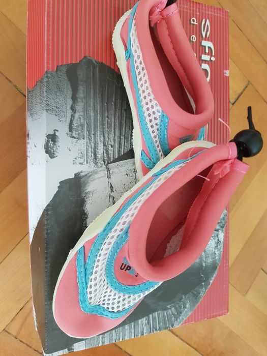 Papuci speciali pentru plaja