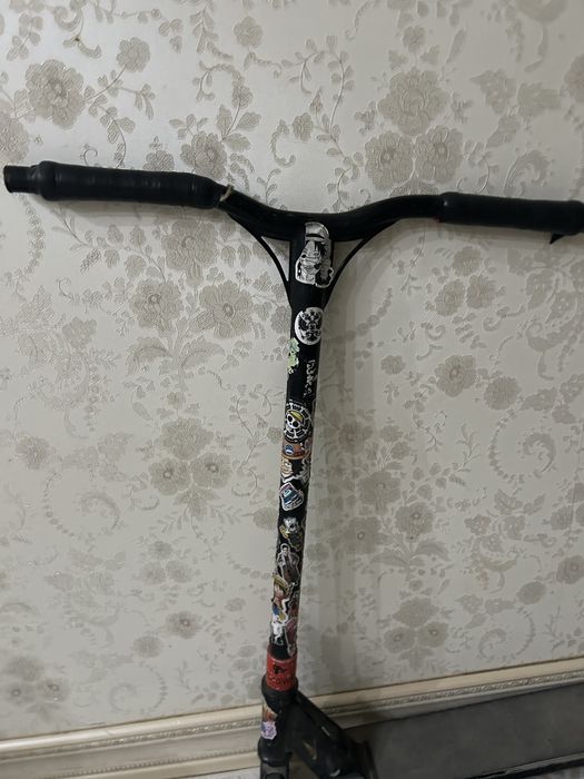 Самокат трюковой