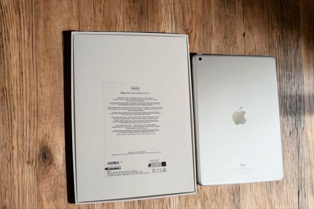 Tableta Apple iPad 9 gen  cu garantie pana la sf anului 2026