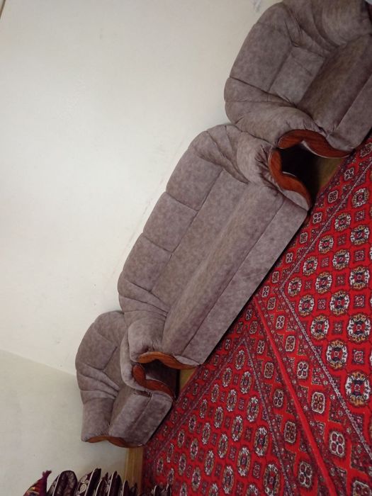 Диван кресло сотилади