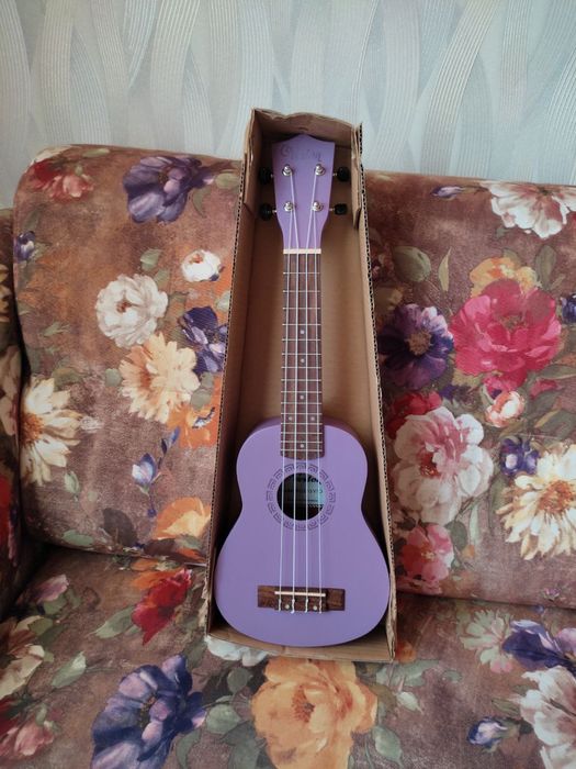 Продам Укулеле