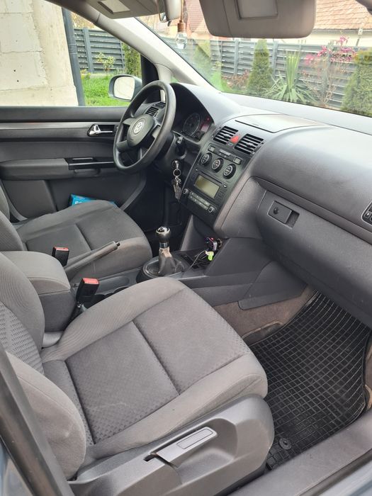 VW Touran, 2004, gri