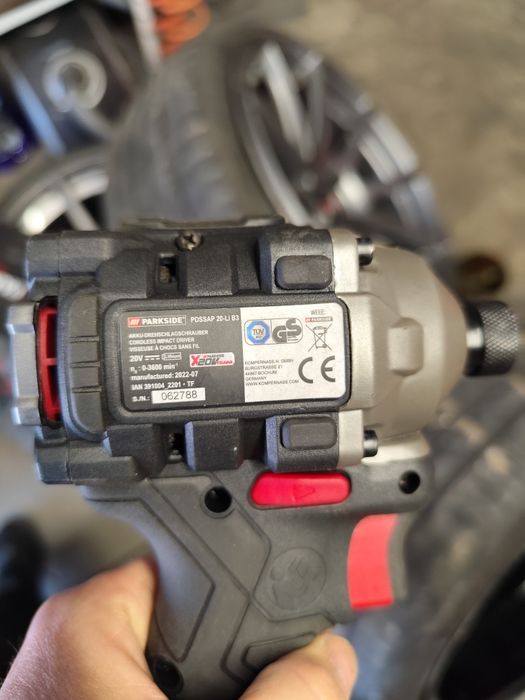 Продавам PARKSIDE гайковерт и  импакт