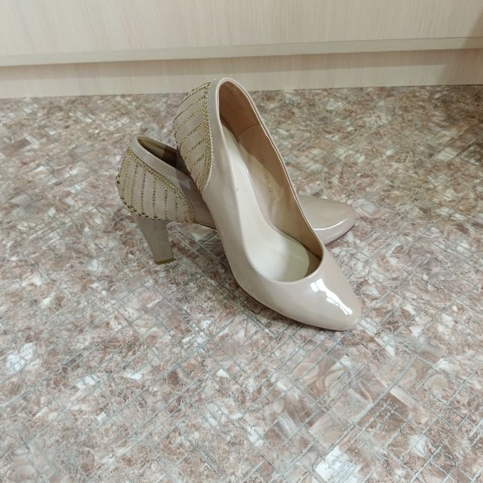 Продам туфли 38 размера