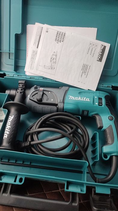 Перфоратор Макита