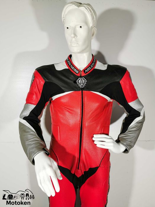 Costum moto ARLEN NESS cu cocoasa marime 50