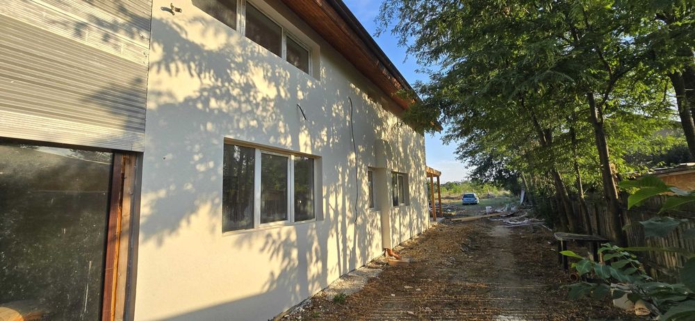 Hală + Casă + TEREN GENEROS de închiriat