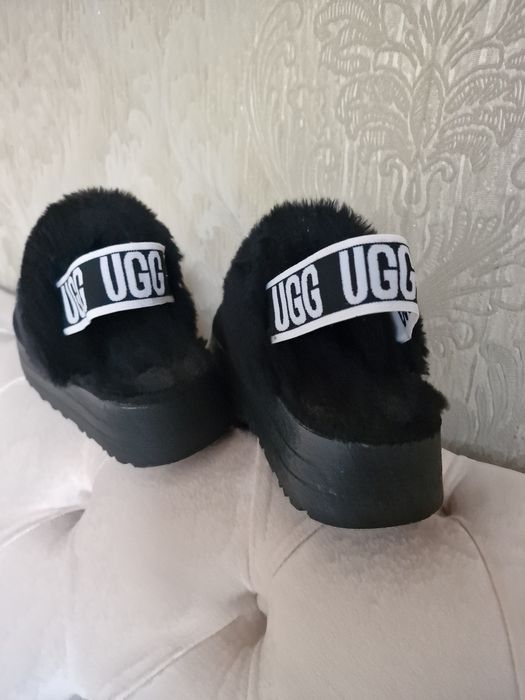 Papuci ugg 37 noi