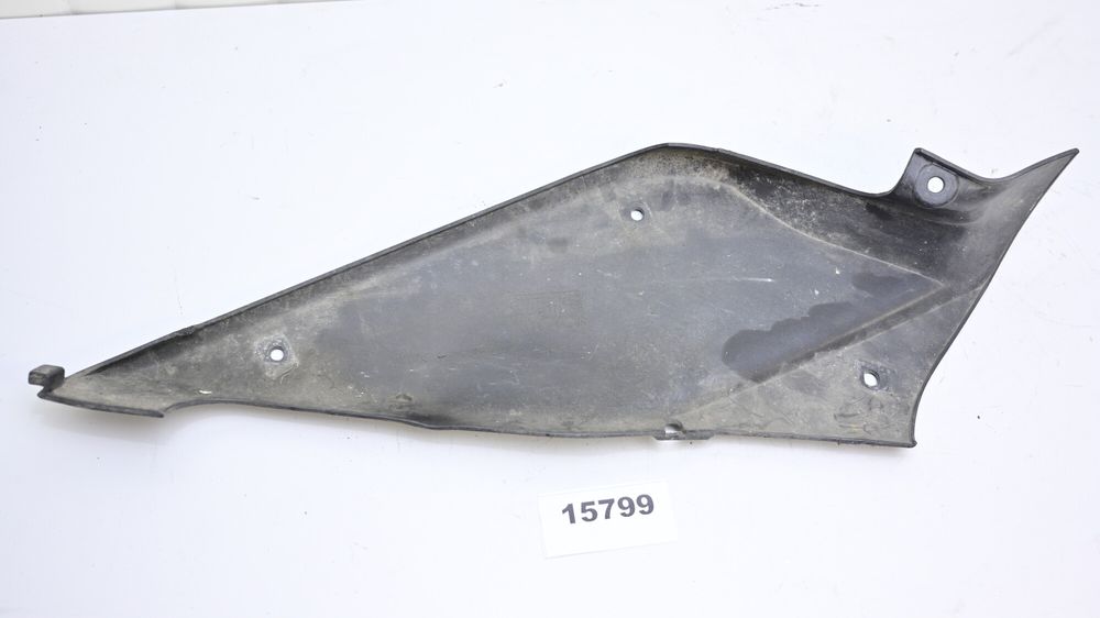 Carena Inferioara Dreapta Yamaha YZF R125 2014 - 2018