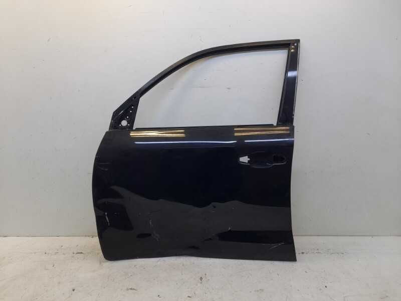 Дверь передний левый на TOYOTA LCR 200/2012