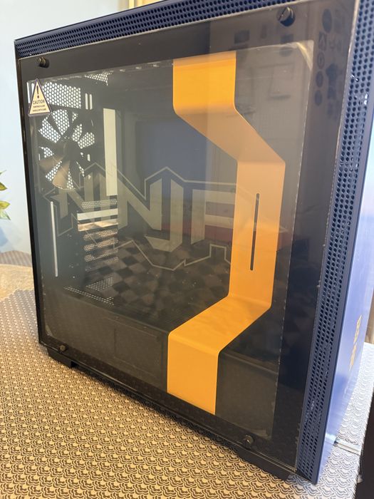ЧИСТО НОВА кутия NZXT H700i Ninja edition