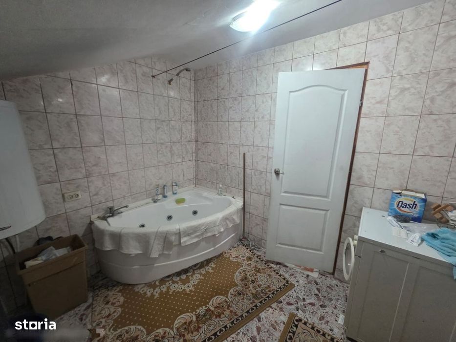 Casă Și Spațiu Comercial | Suceava | 145.000€