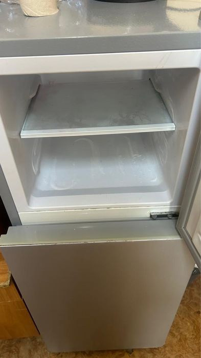 Холодильник Бирюса