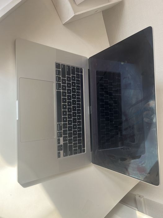 Ноутбук Macbook Pro 16