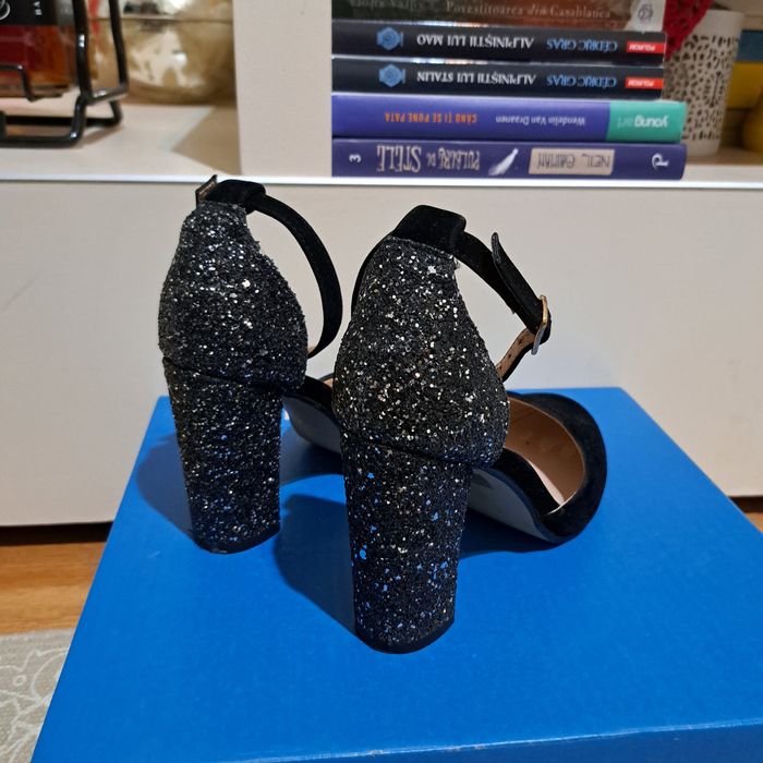 Pantofi cu toc, de ocazie