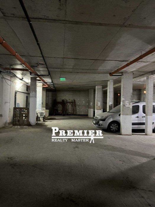 Продава се Гараж / Паркомясто в Поморие - 17 кв.м за 706 €/кв.м - Снимка #1