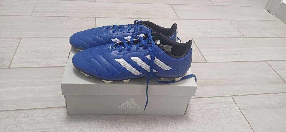 Vand ghete fotbal adidas copa 20.4 TF albastru,originali marimea 38,5