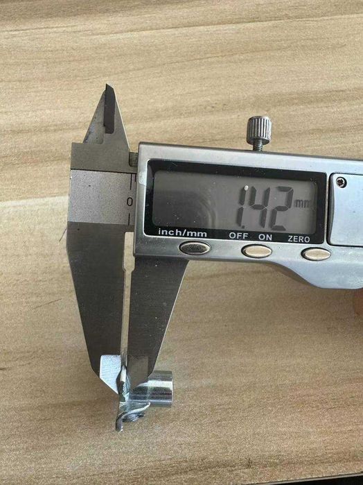 Врезная гайка М8