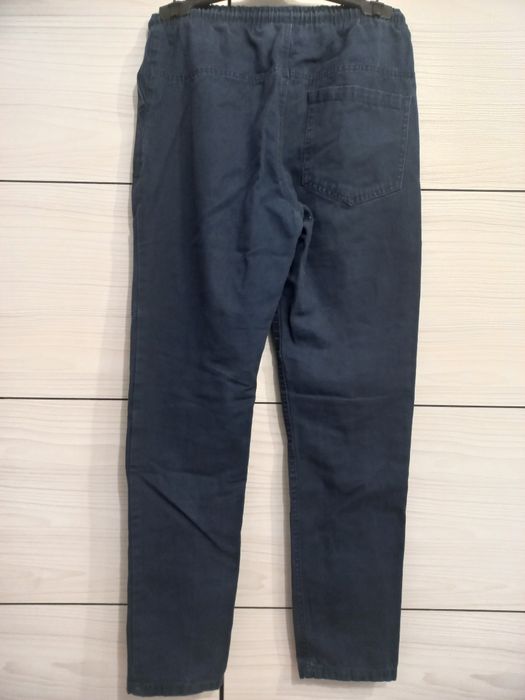 Vând pantalon baieti 164 cm