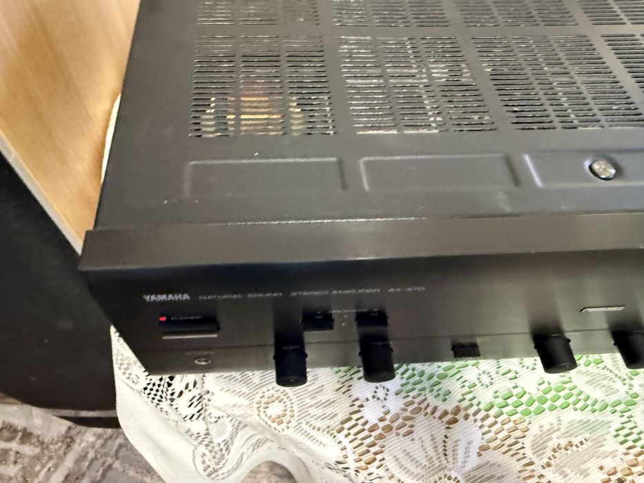 Yamaha AX-570 Стерео усилвател