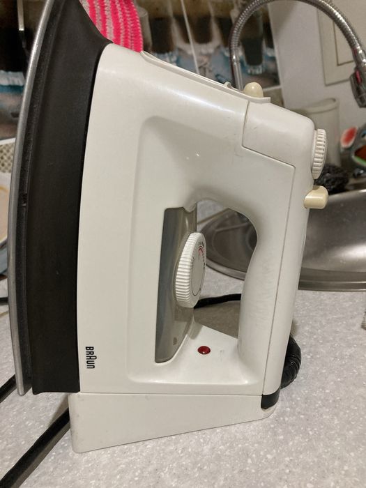 П р о д а ю   утюг