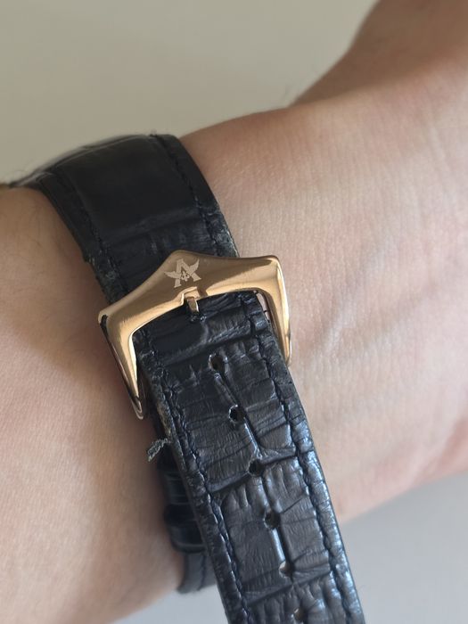 Продам часы Abyroy