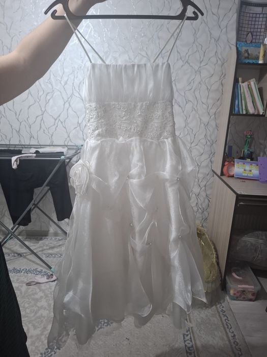 Продадам одно платье